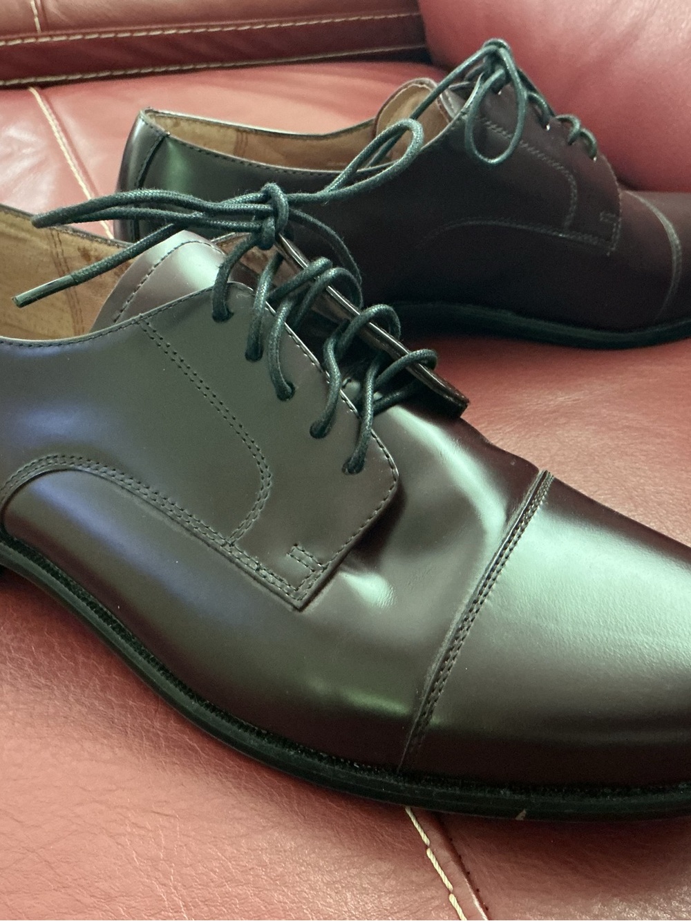 Men's Leather Cap-Toe Dress Shoes in Dark Burgundy by Bostonian - Picture 2 of 6